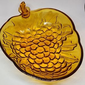 Amber Grape Cluster Large Glass Fruit/Salad Bowl